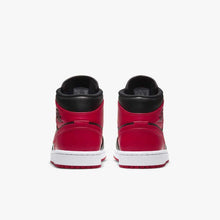 Lade das Bild in den Galerie-Viewer, Air Jordan 1 Mid Banned 2020
