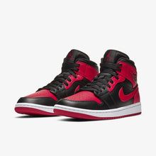 Lade das Bild in den Galerie-Viewer, Air Jordan 1 Mid Banned 2020
