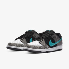 Lade das Bild in den Galerie-Viewer, Nike Dunk Low Elephant
