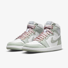 Lade das Bild in den Galerie-Viewer, Air Jordan 1 High Seafoam
