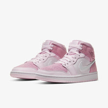 Lade das Bild in den Galerie-Viewer, Air Jordan 1 Mid Digital Pink
