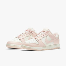 Lade das Bild in den Galerie-Viewer, Nike Dunk Low Pearl Orange
