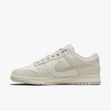 Lade das Bild in den Galerie-Viewer, Nike Dunk Low Sail Light Bone
