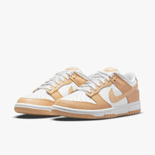 Lade das Bild in den Galerie-Viewer, Nike Dunk Low Harvest Moon
