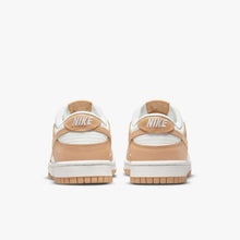 Lade das Bild in den Galerie-Viewer, Nike Dunk Low Harvest Moon
