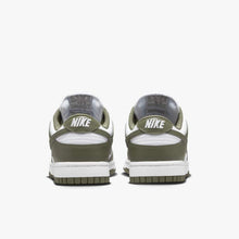 Lade das Bild in den Galerie-Viewer, Nike Dunk Low Medium Olive
