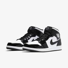 Lade das Bild in den Galerie-Viewer, Air Jordan 1 Mid Carbon
