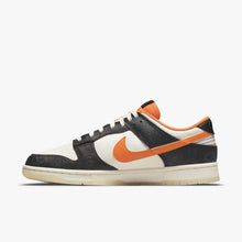 Lade das Bild in den Galerie-Viewer, Nike Dunk Low Halloween
