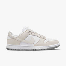 Lade das Bild in den Galerie-Viewer, Nike Dunk Low Next Nature White Light Orewood Brown
