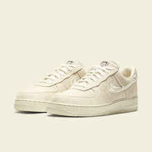 Lade das Bild in den Galerie-Viewer, Nike Air Force 1 Stussy Fossil
